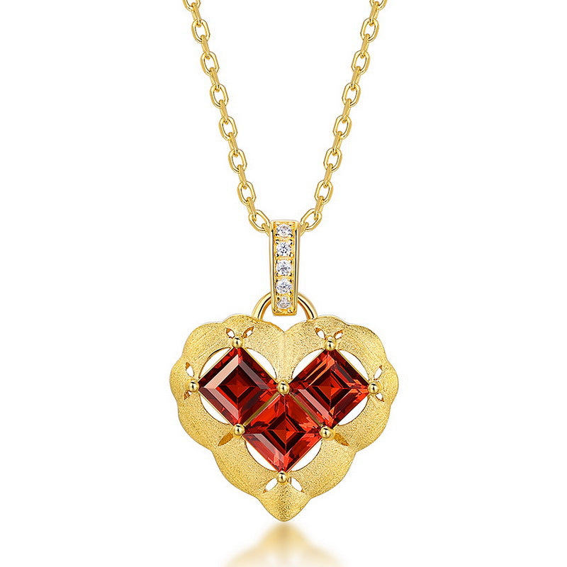 VYLOREN Heart Garnet Pendant Necklace in gold-plated S925 sterling silver