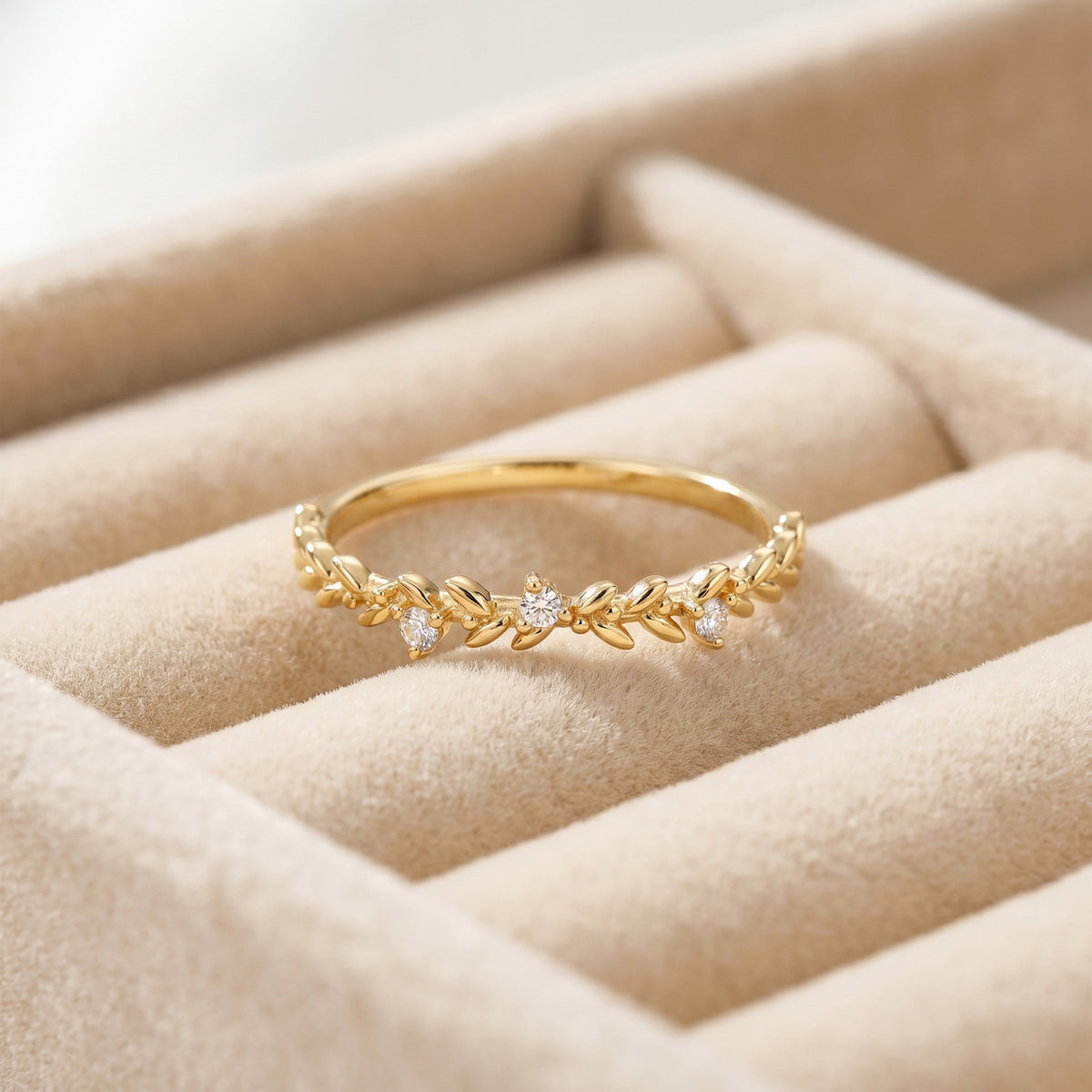 Additional view 3 of the VYLOREN Vintage Leaf Stacked Ring
