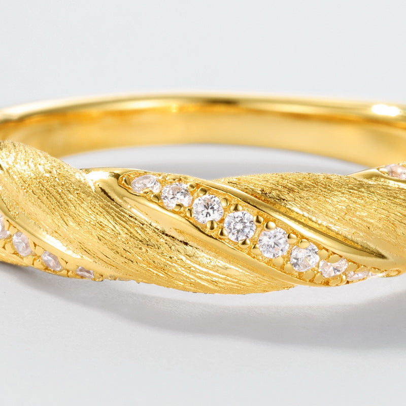Additional view 5 of the VYLOREN Möbius Brushed Ring