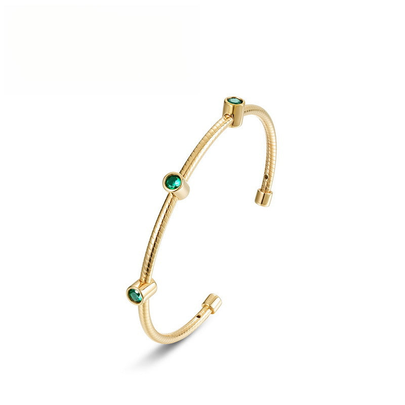 VYLOREN Cultured Emerald Open Bangle in gold-plated S925 sterling silver